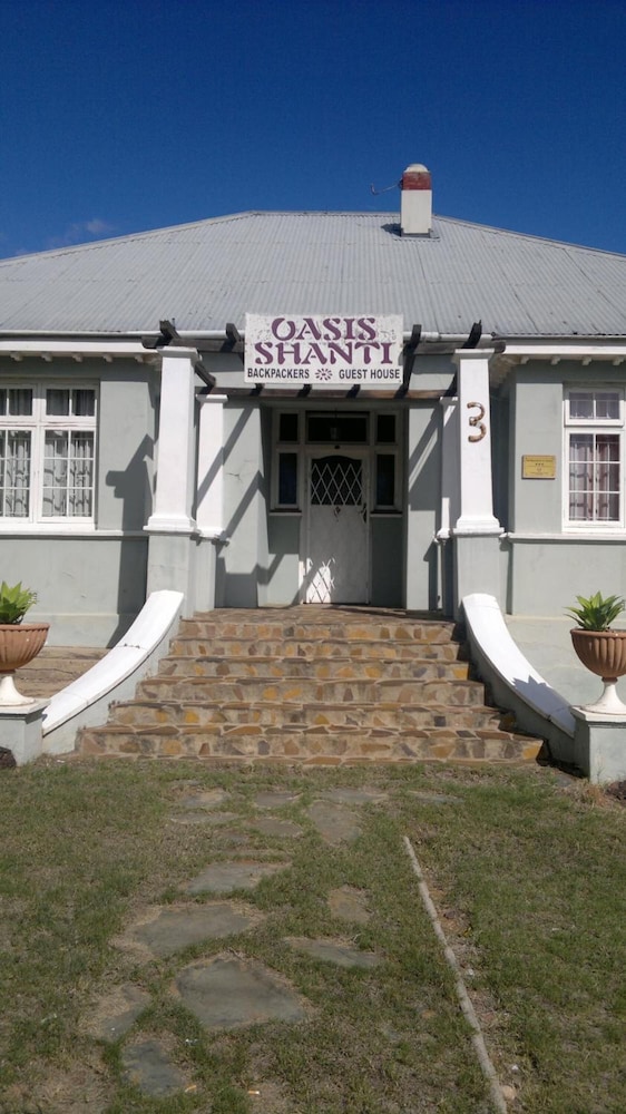 Oasis Shanti Backpackers 40/49