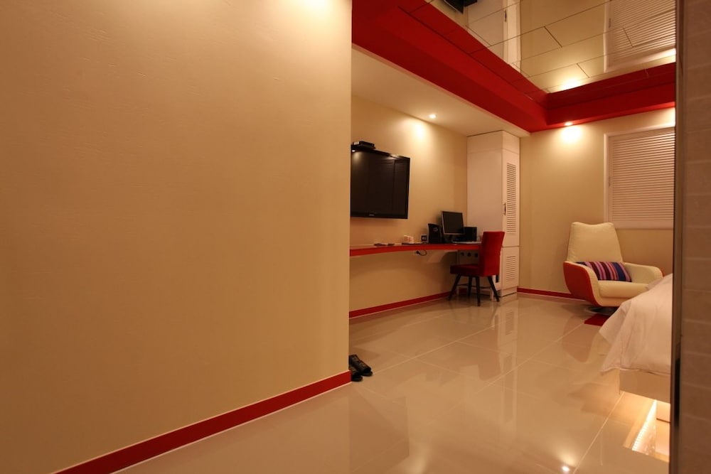 S-Petite Hotel 28/30