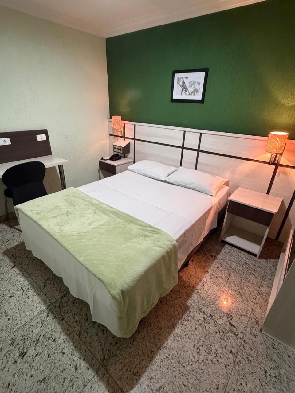 Residencial Pantanal Santa Cruz Hotel 10/35