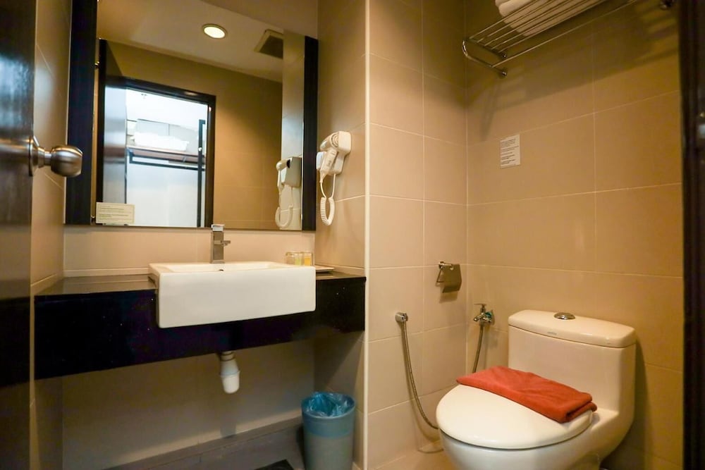 Marvelux Hotel 42/44