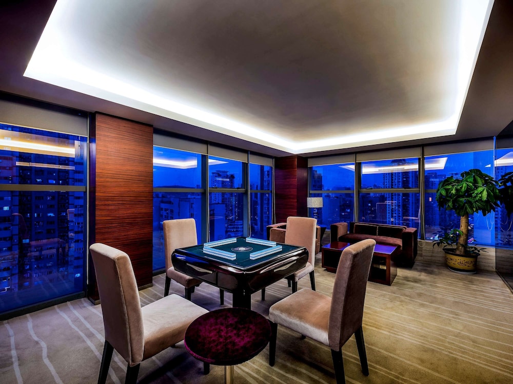 Grand Mercure Xiamen Downtown 64/74