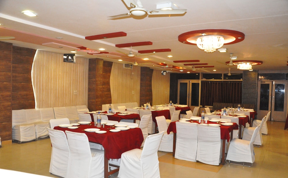 HOTEL MUSKAN PALACE 34/46