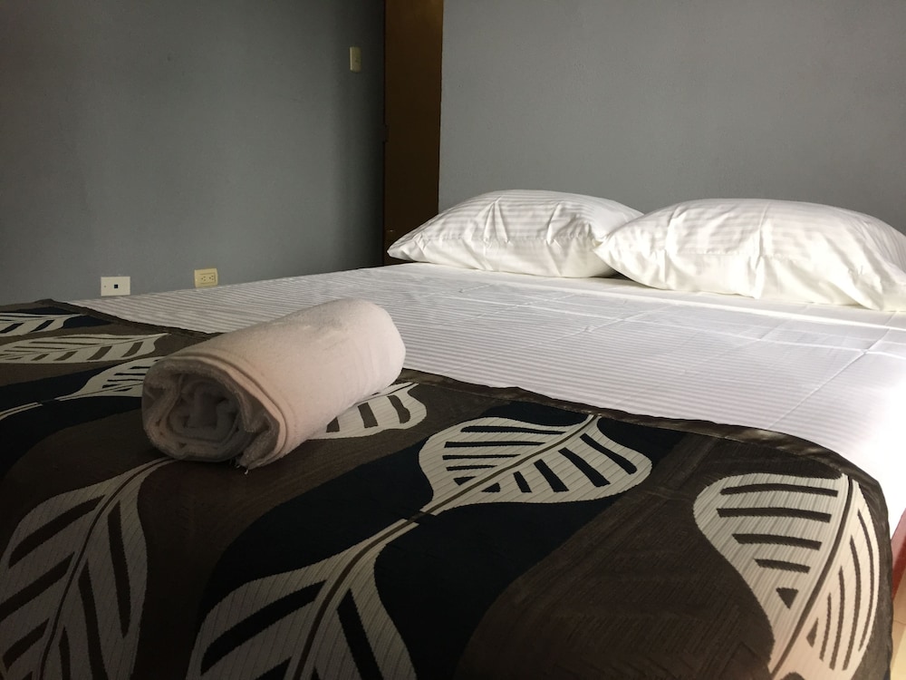 La Fortuna Downtown Boutique Hotel 30/60