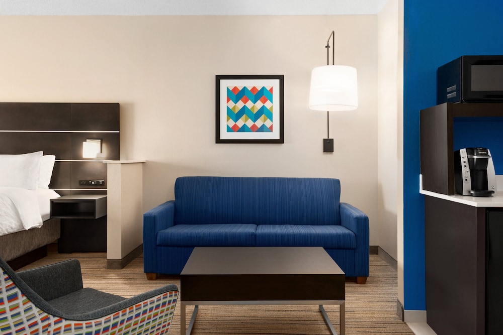 Holiday Inn Express Hotel And Suites Mcalester 38/63