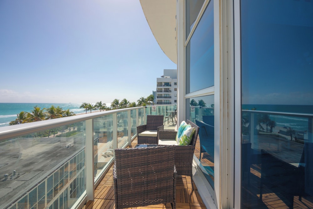 Girasole Apartments 30/50