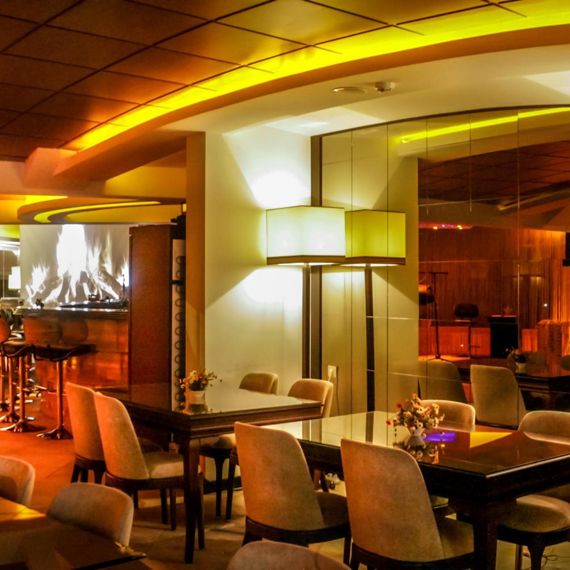 Lozengrad Hotel 35/48