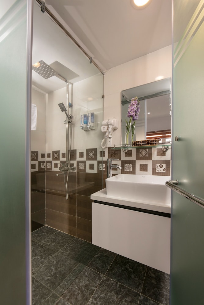 Hanoi Aria Central Hotel & Spa 7/34