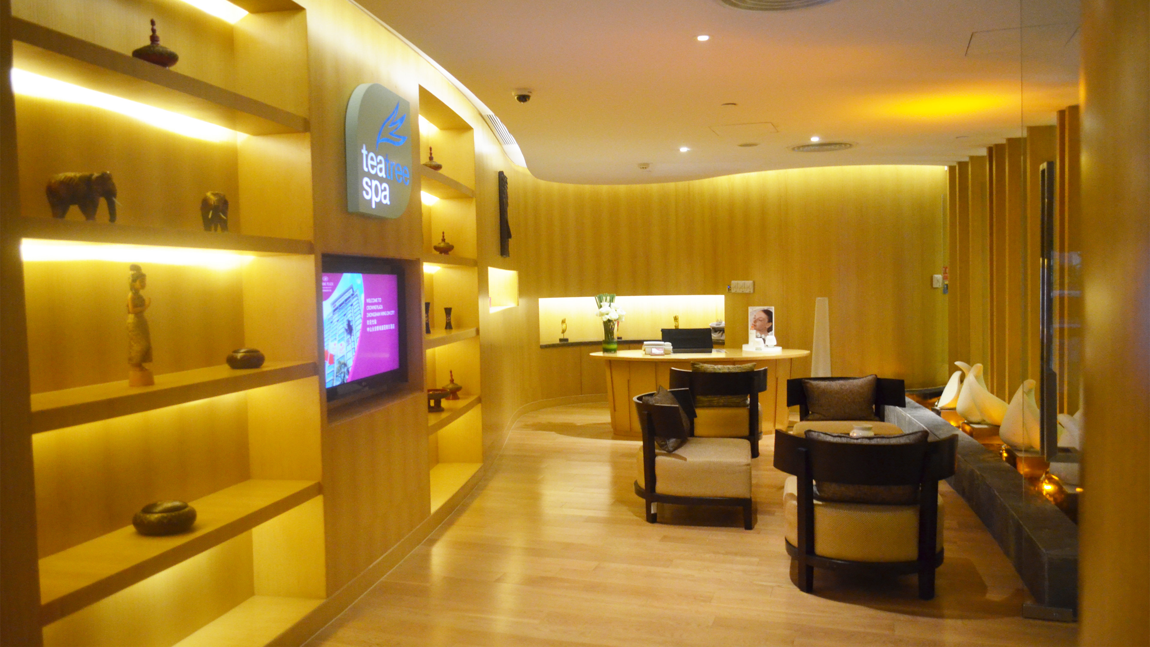 Crowne Plaza Zhongshan Wing on City 29/50