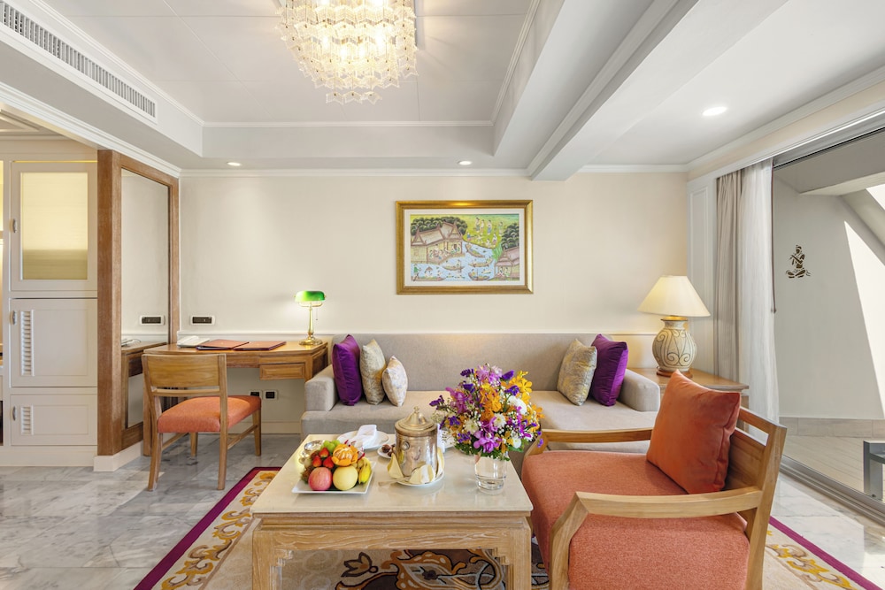 Royal Wing Suites Spa 54/82
