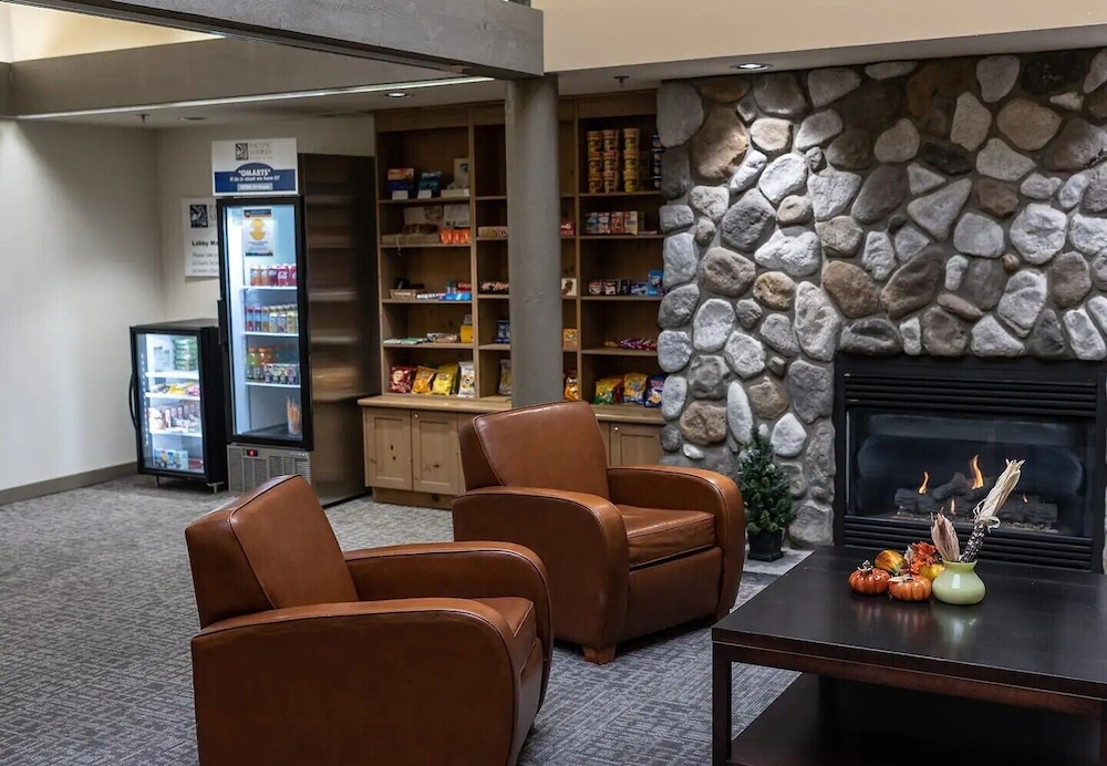 Pacific Shores Resort & Spa 20/48