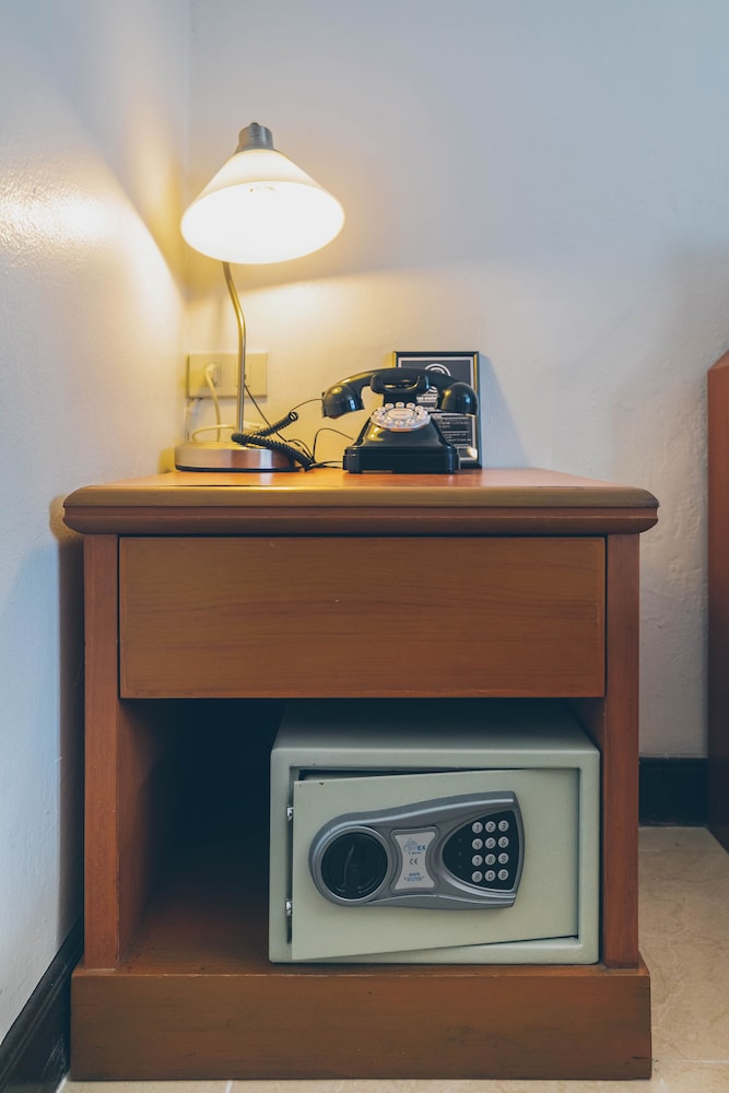 Atlas Bangkok Hotel 42/62
