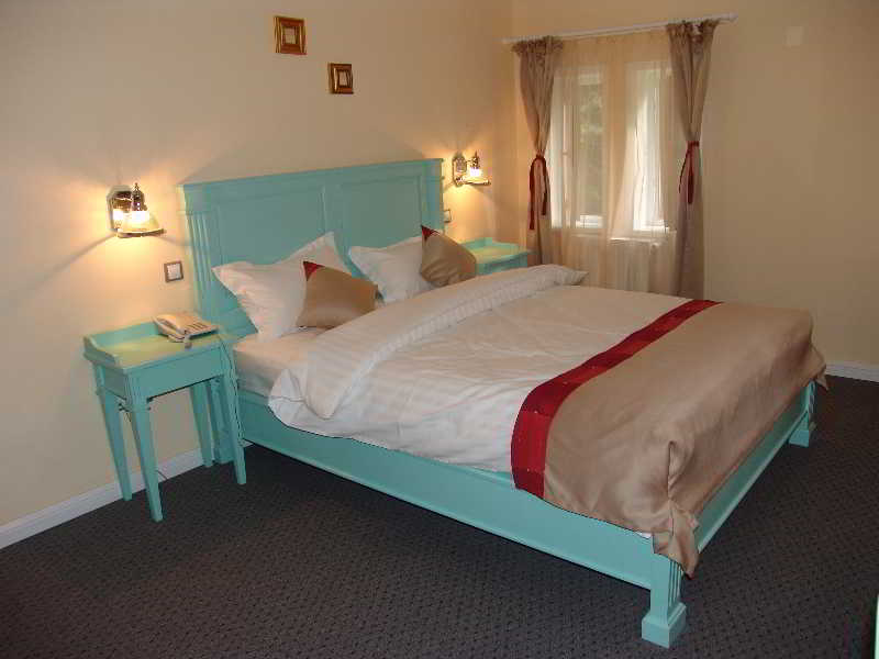 Bastion Hotel 3/20