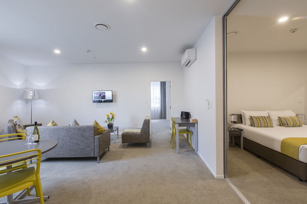 Quest On Thorndon 5/57