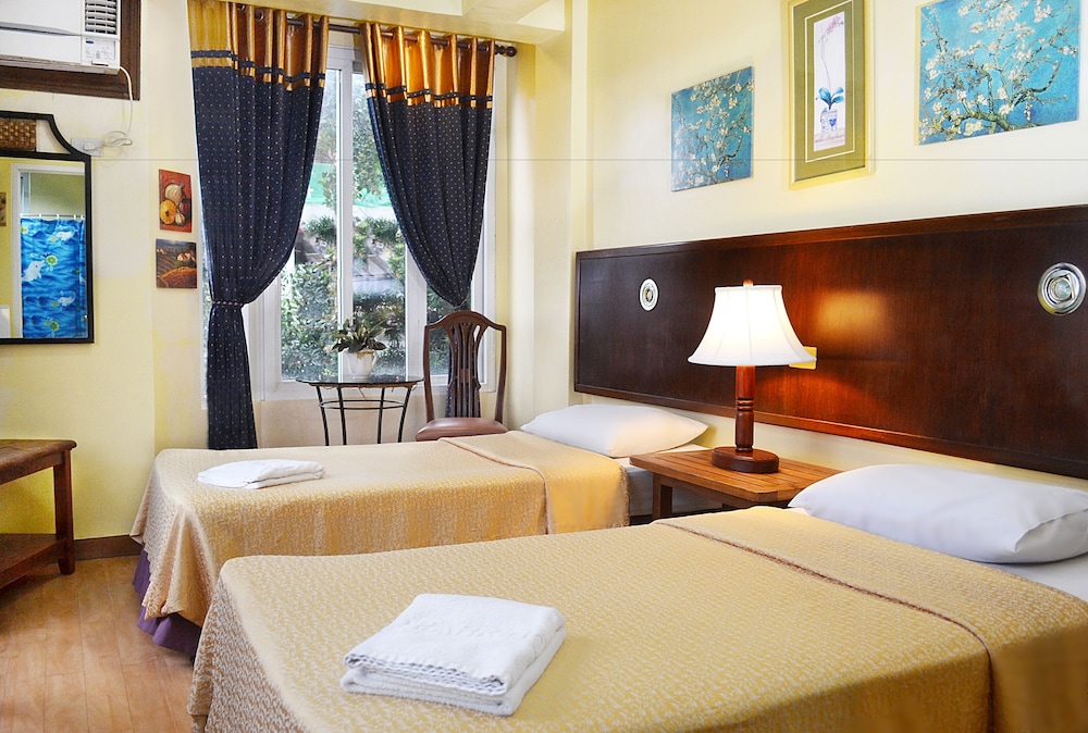 Subic Park Hotel 30/73