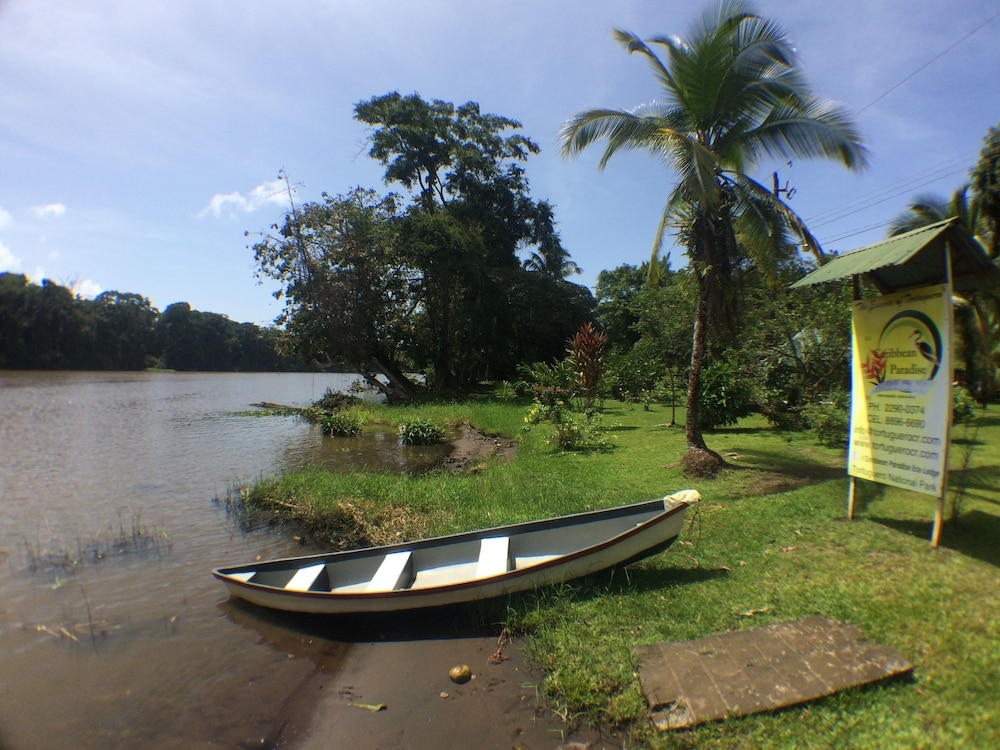 Caribbean Paradise Eco-Lodge 26/50
