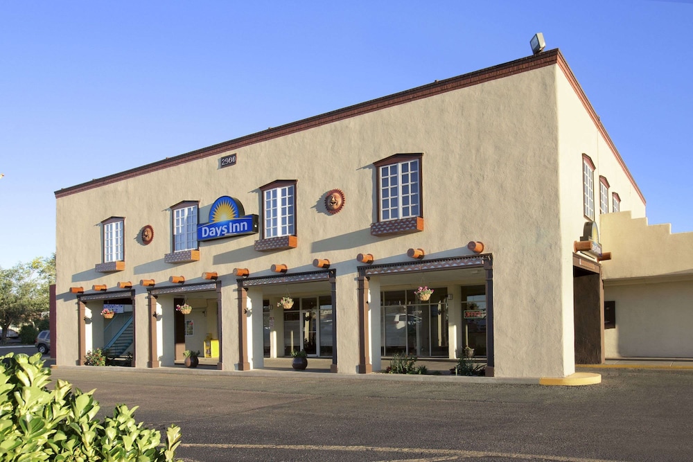 Days Inn by Wyndham Santa Fe New Mexico 4/44
