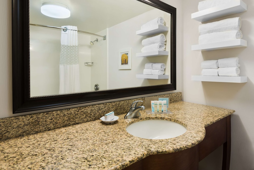 Hampton Inn Raleigh/Cary 17/45