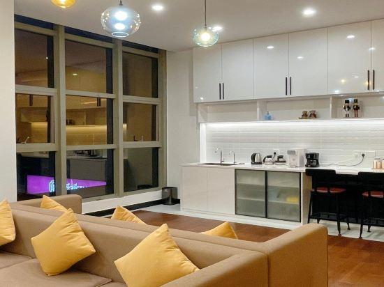 Easco Hotel 33/50