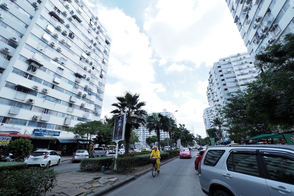 Smart Residence At Muengthongthani 5/40