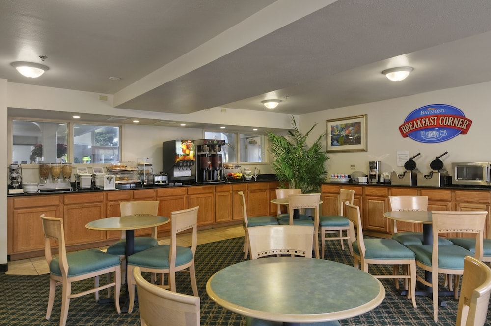 Baymont By Wyndham Bellingham 14/16