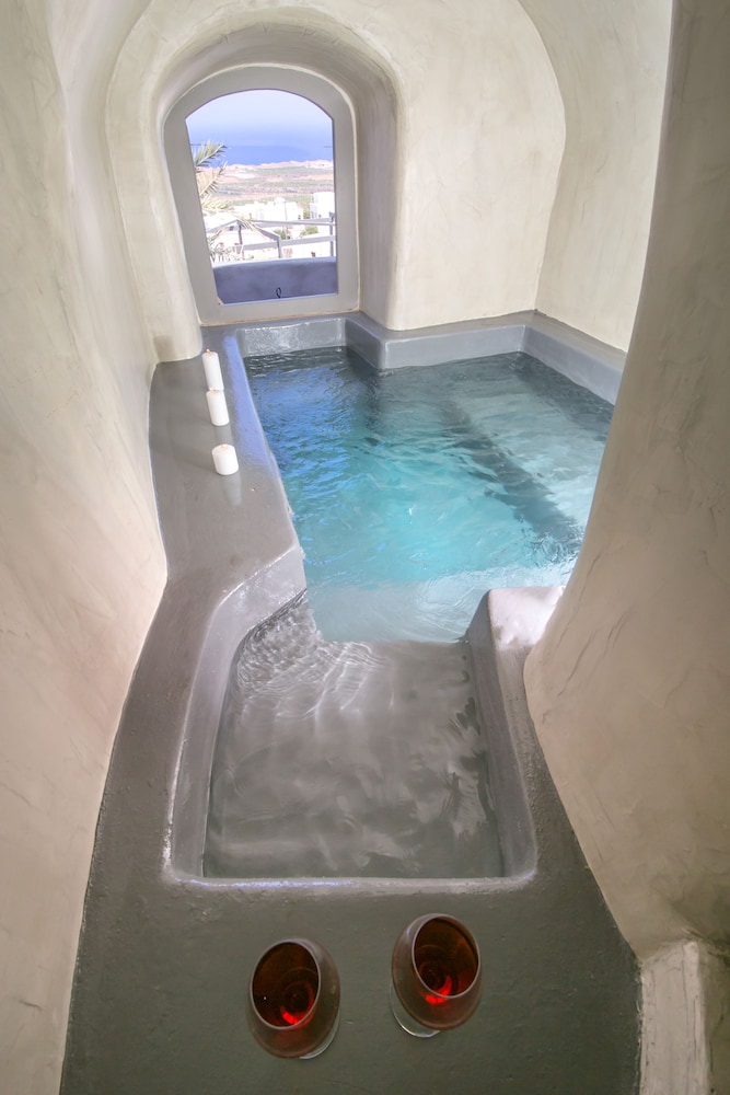 Santorini Villas 18/45