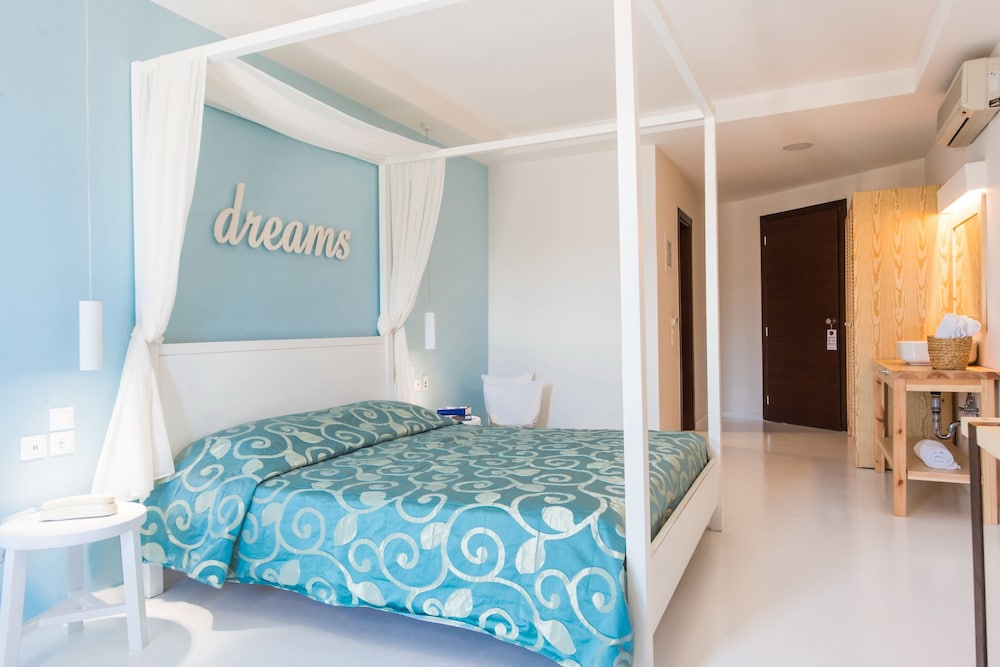 Eva Mare Apartments 12/75