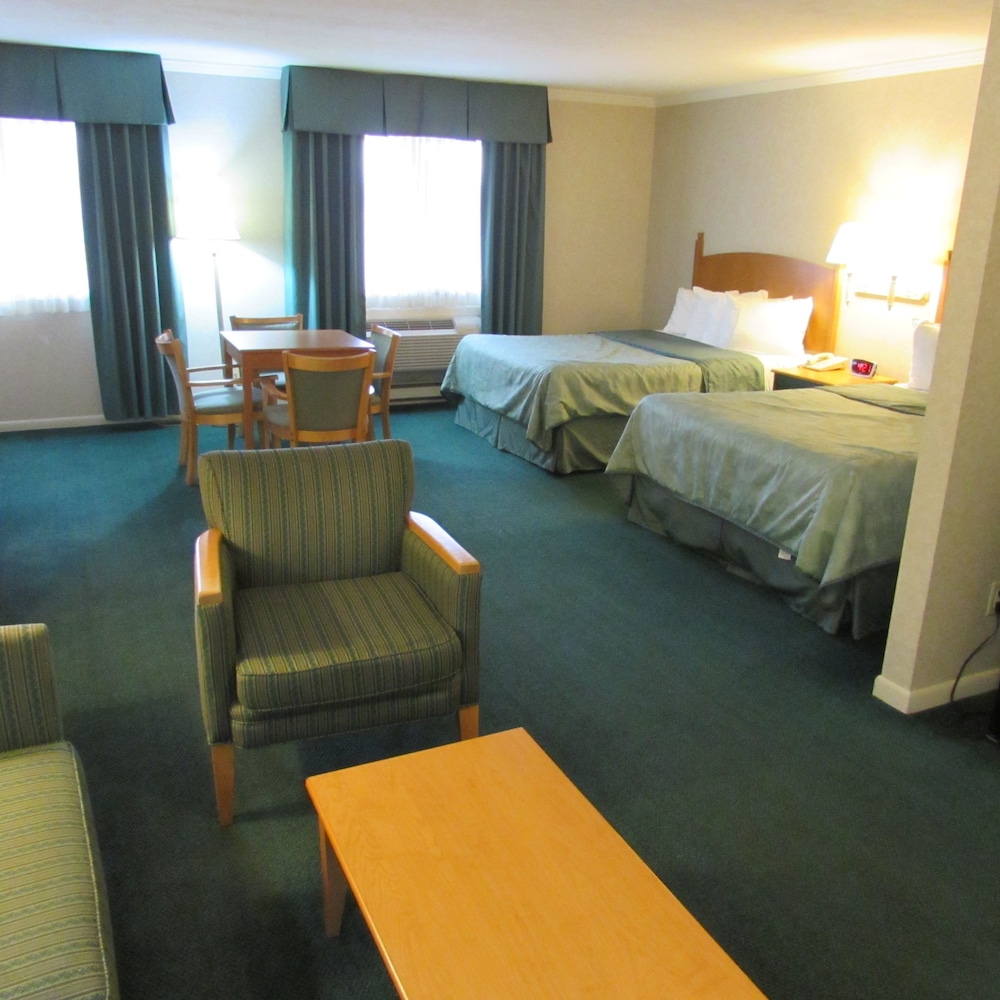 Magnuson Grand Pioneer Inn And Suites 17/48