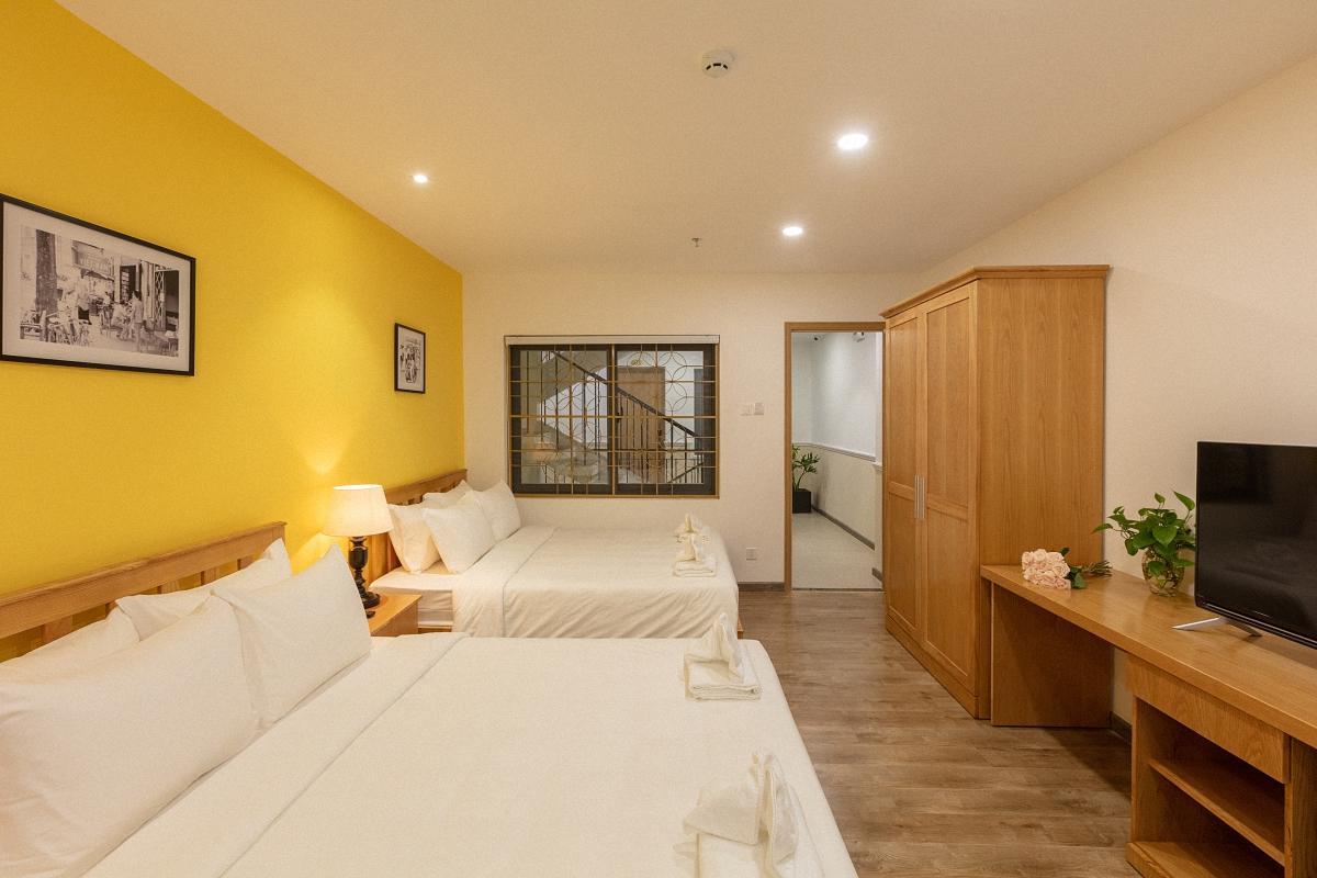 Deluxe, Queen Bed
