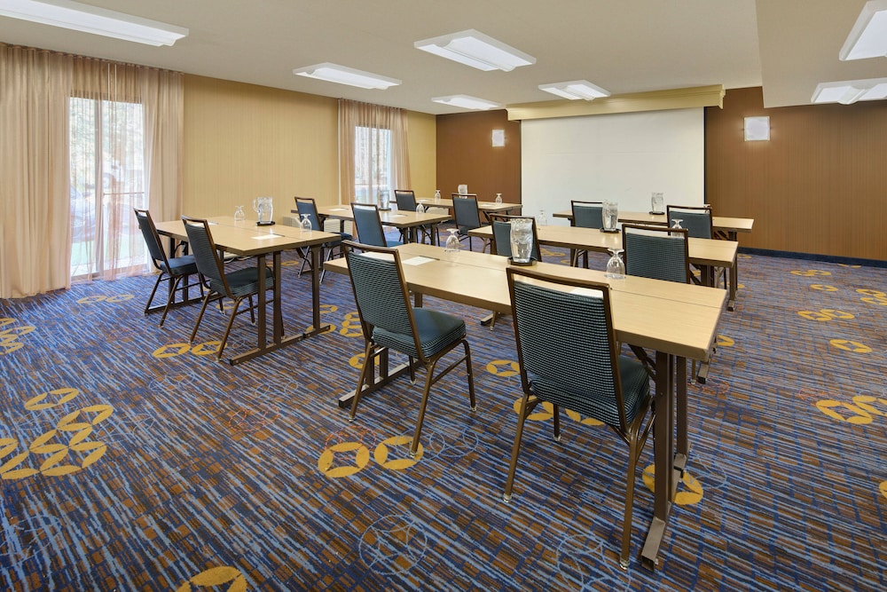 Courtyard by Marriott Southfield 42/54