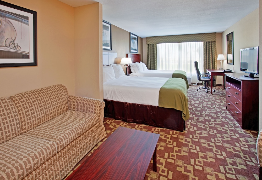 Holiday Inn Express Hotel And Suites St Charles 13/56