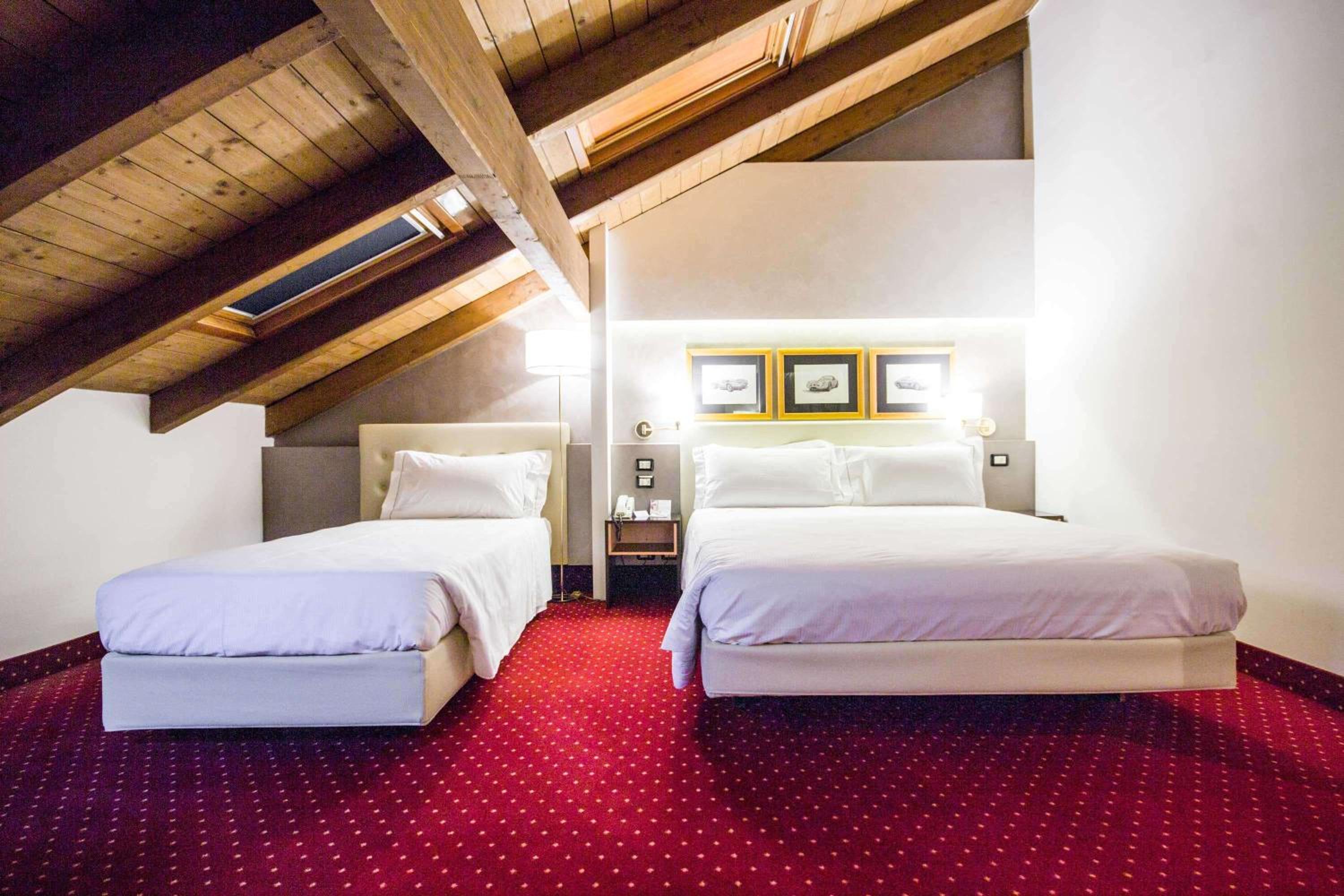 ROOM, TRIPLE