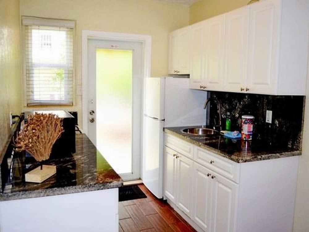Ocean Drive Villas 4/50