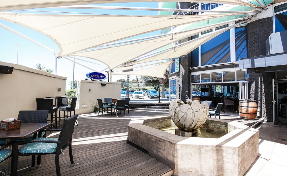 Blue Waters Hotel 23/50