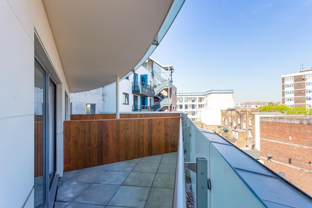 Sanctum International Serviced Apartment Maida Vale 46/72