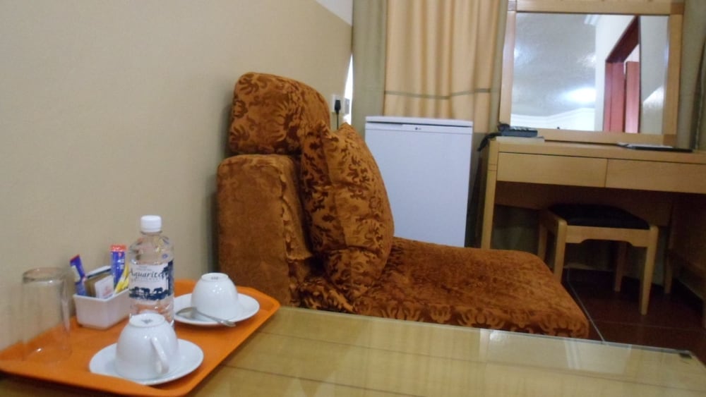 Airport Hotel Maun 8/20