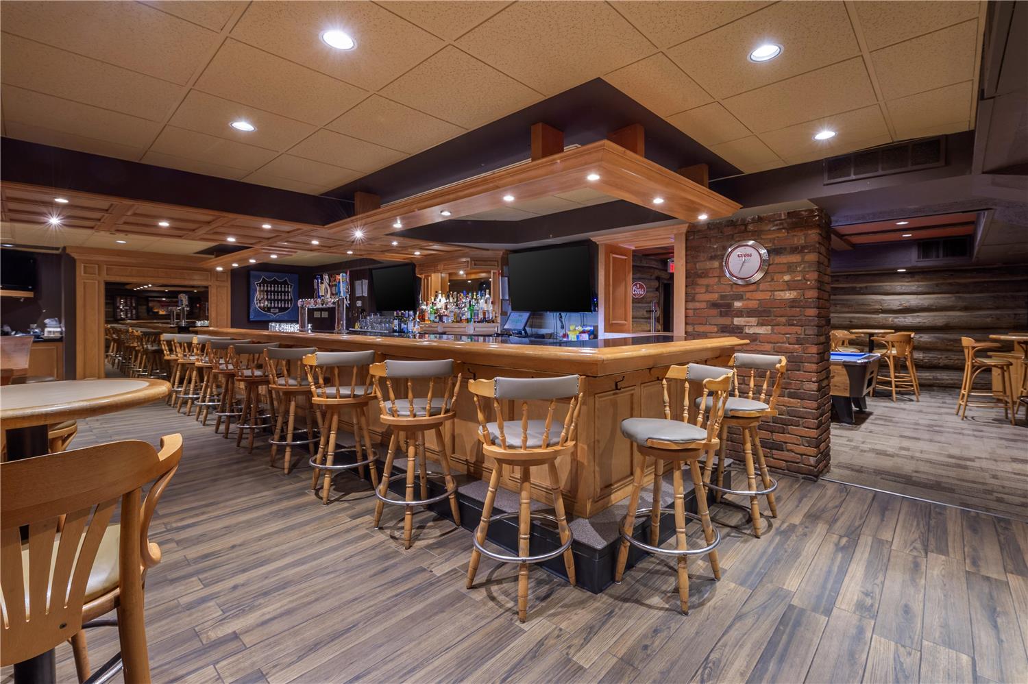 Best Western Parkway Inn Conference Centre 37/49