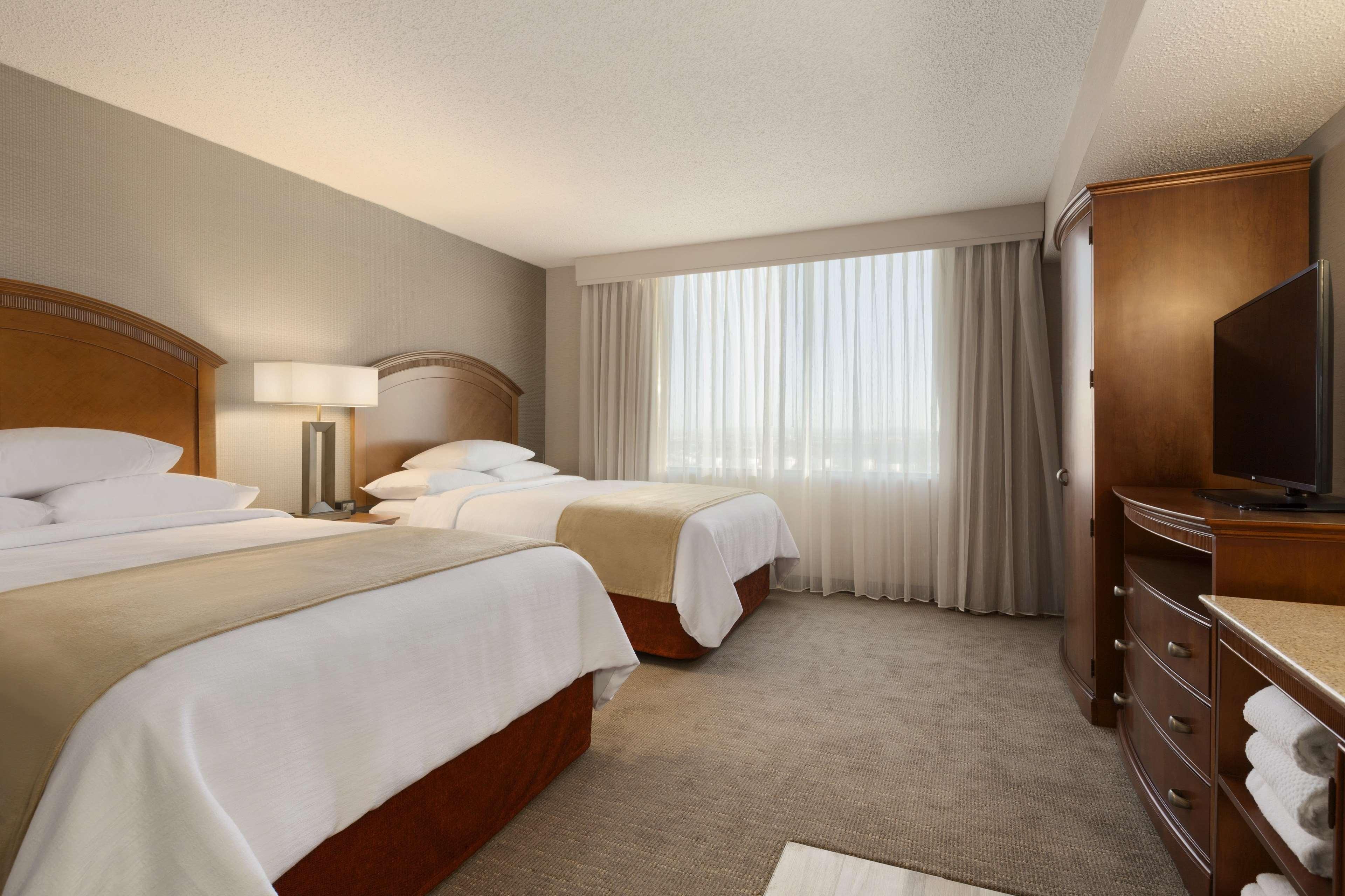 2 ROOMS, SUITE, 2 QUEEN BEDS, ACCESSIBLE