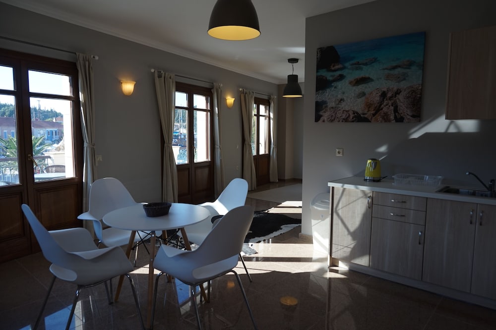 Balhambra Suites - Adults Only 23/50