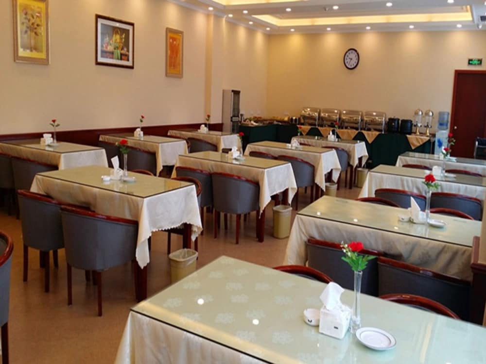 GREENTREE INN XUZHOU HIGH SPEED RAILWAY ZHANQIAN SQUARE HOTEL 28/39
