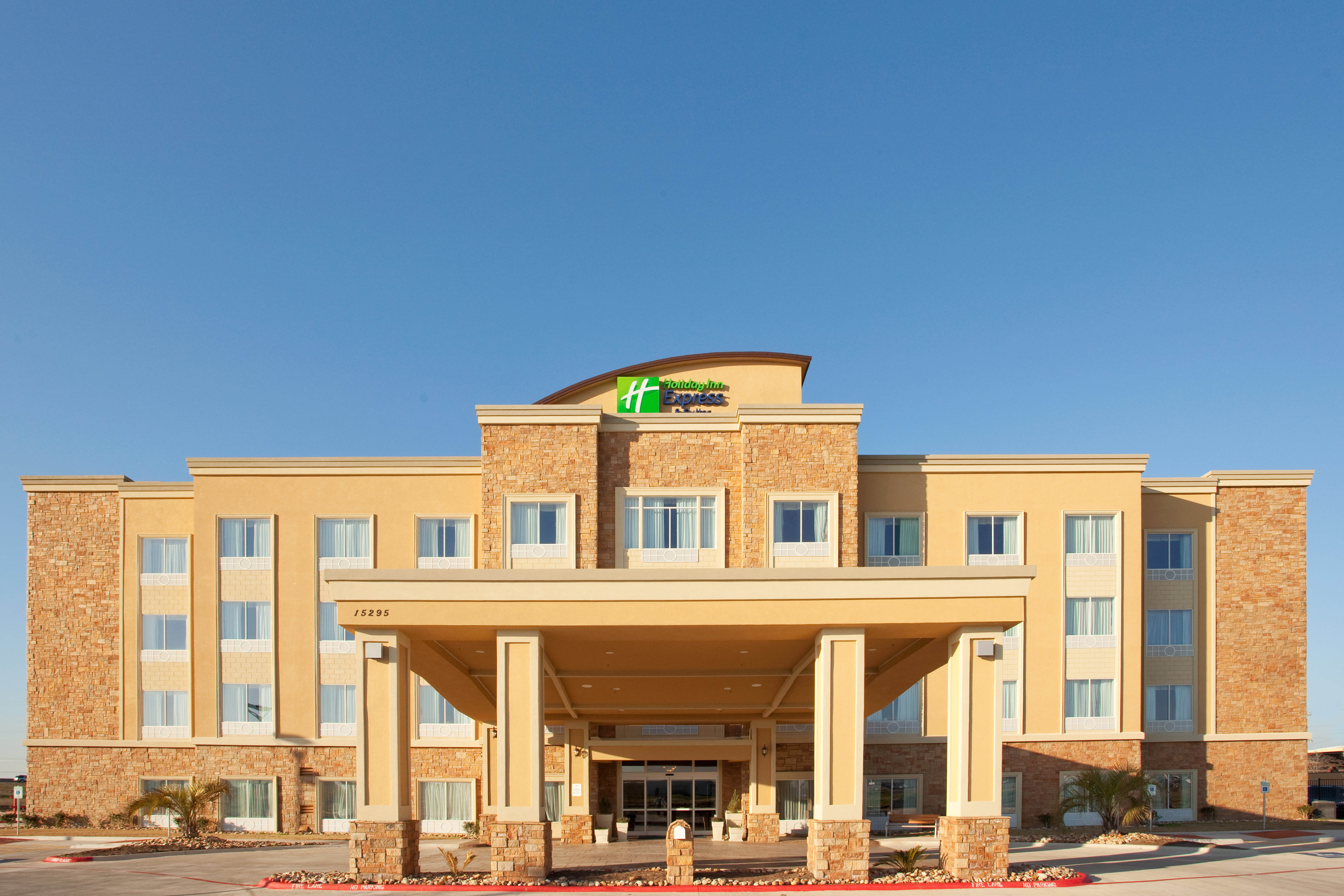 Holiday Inn Express Hotel And Suites Austin South Buda 3/29