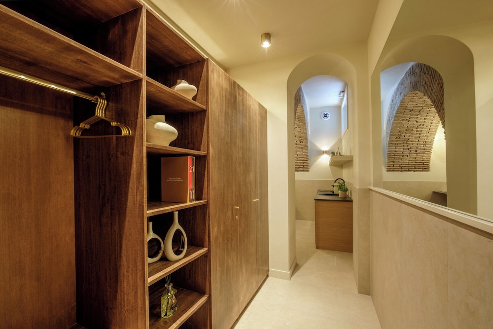 Hotel Condotti 37/63