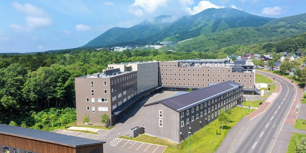 Midtown Niseko 2/42