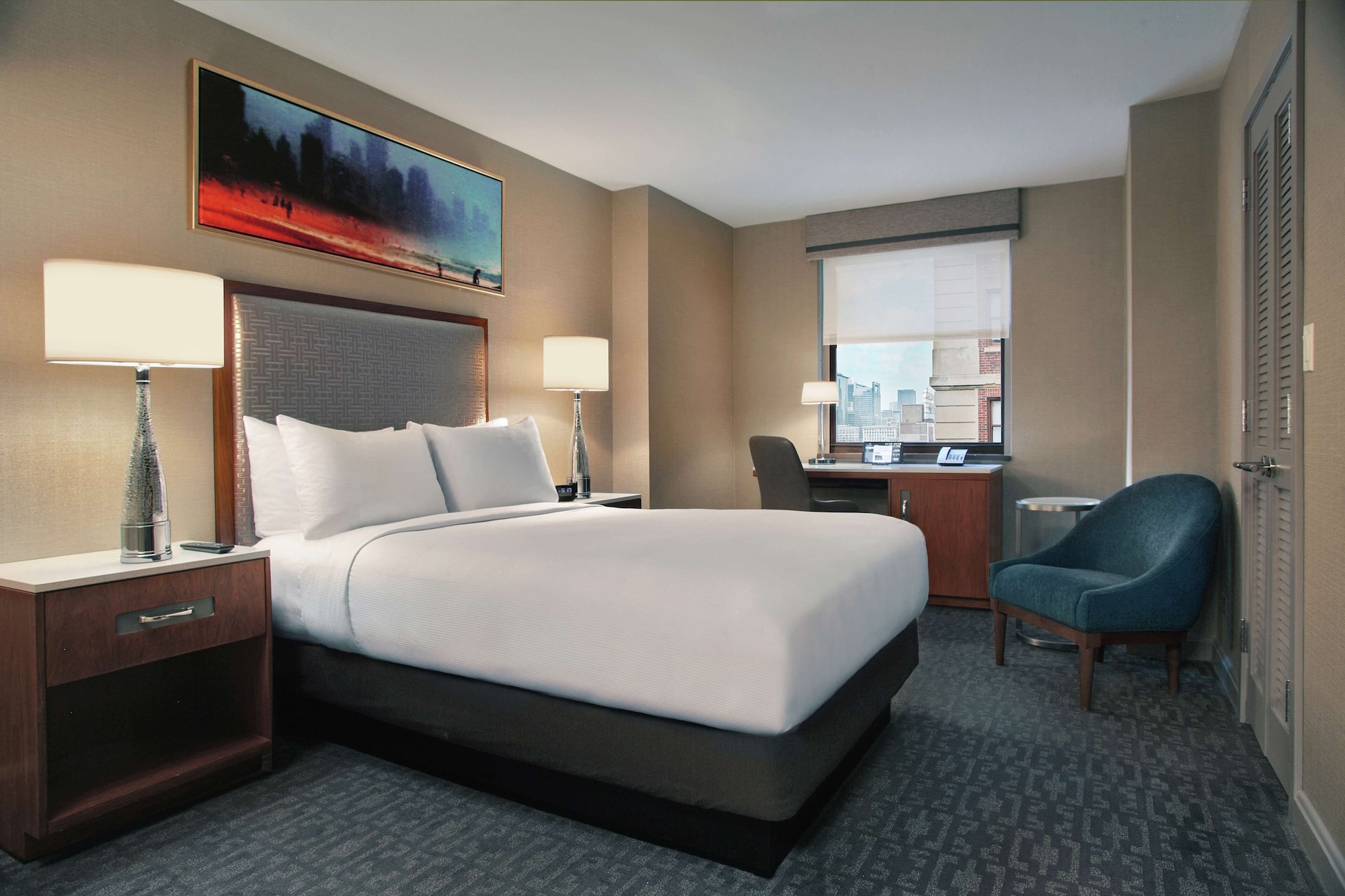 ROOM, DOUBLE BED