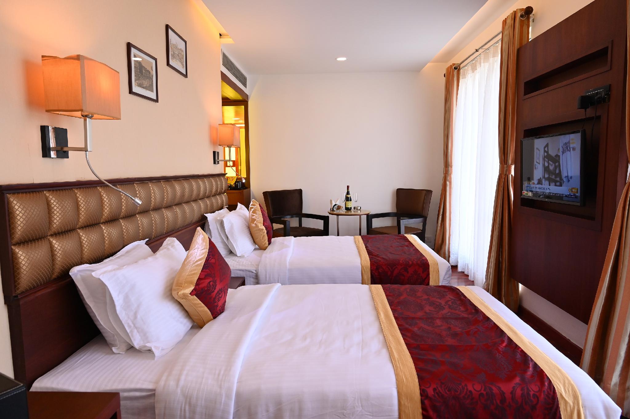 غرفة تنفيذية بسرير كينج، Raaj Bhaavan Clarks Inn Chennai 2/2