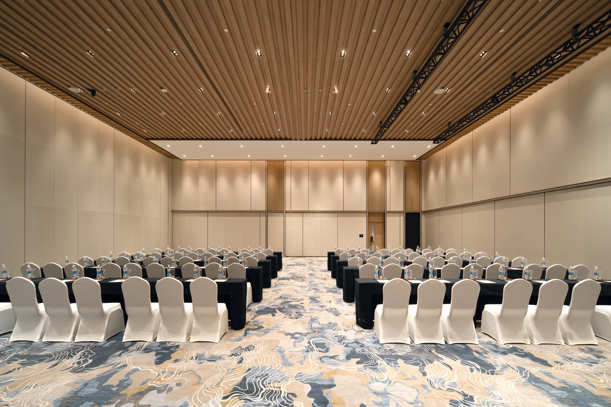 Crowne Plaza Zunhua Hot Spring Town 58/71