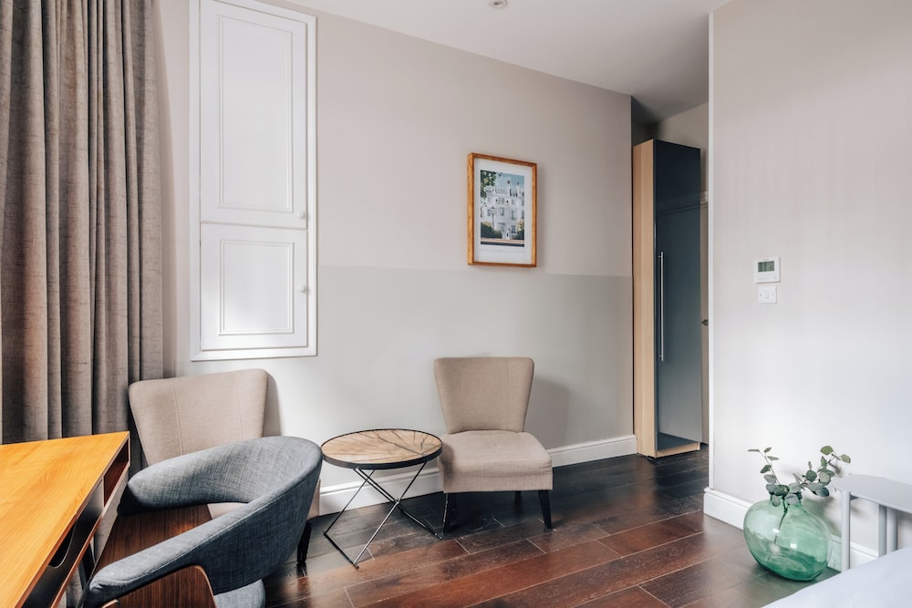 The Knaresborough by Aura Collection 32/50