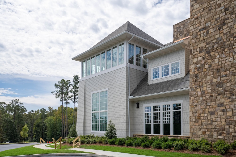 Foxhall Resort 4/50