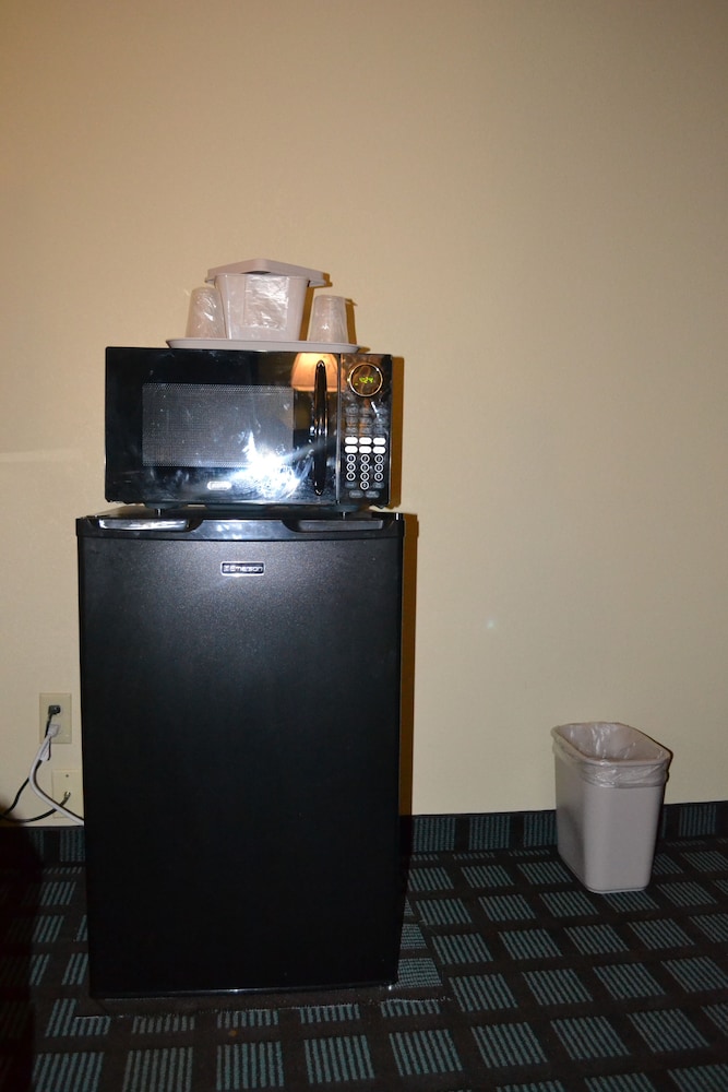 Countryside Inn Suites Fremont 22/45