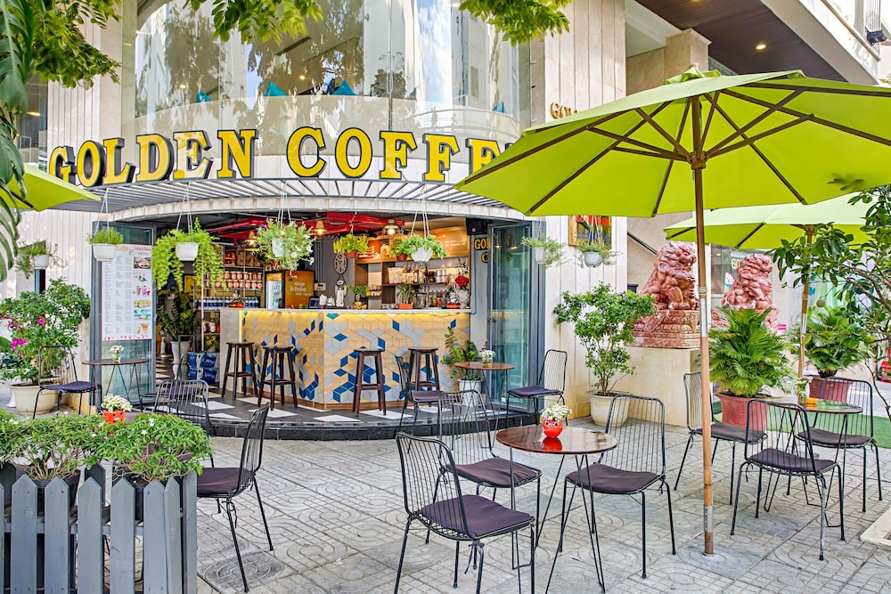 Golden Star Hotel 57/69