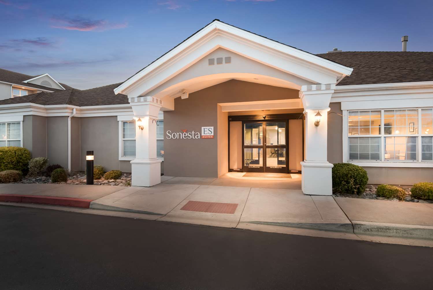 Sonesta ES Suites Reno 6/63